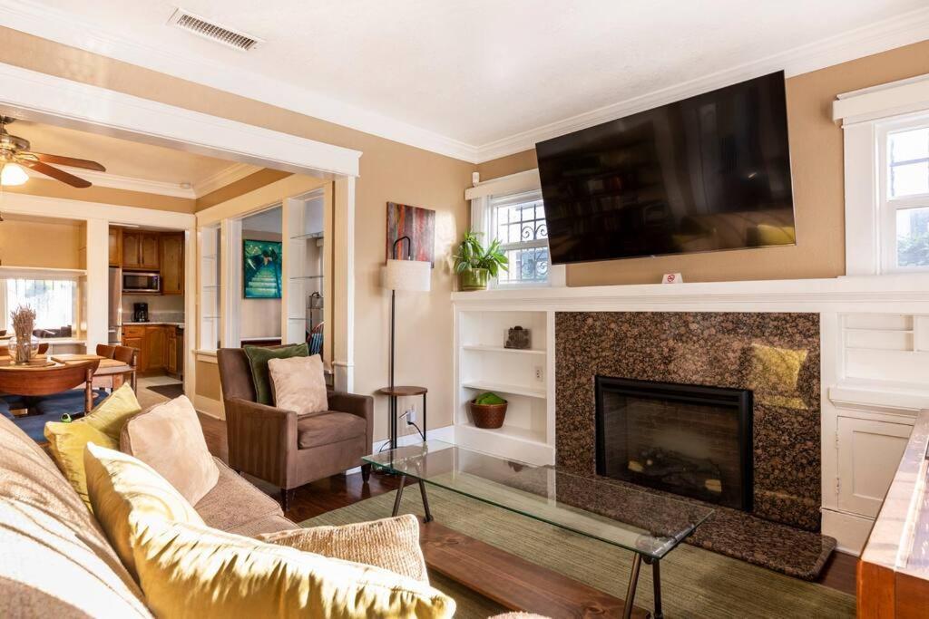 Ferienhaus Charming Angeles Craftsman-cottage House *